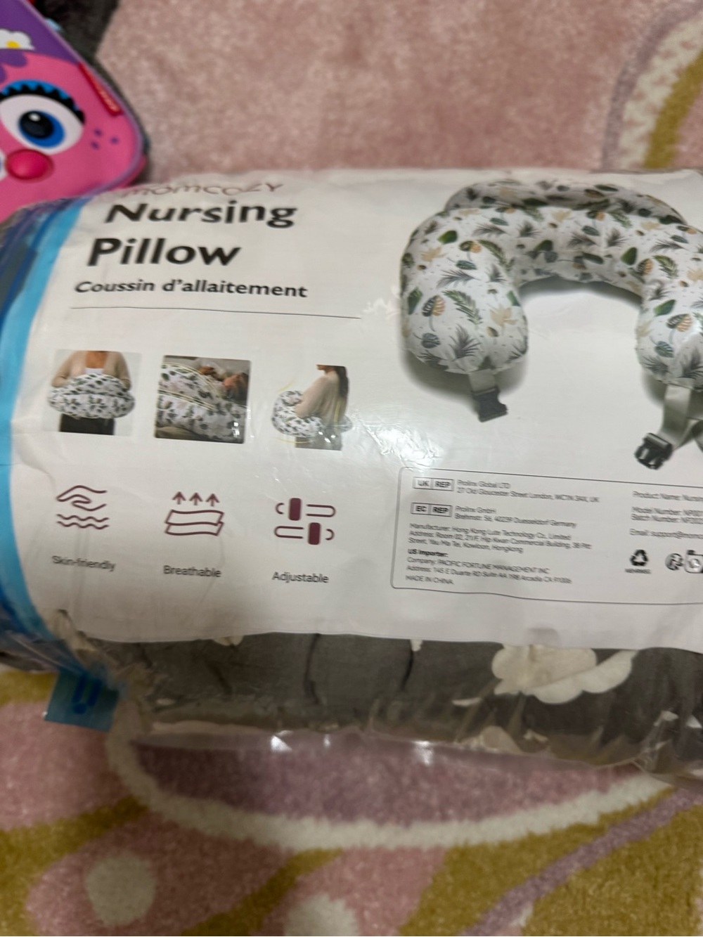 Momcozy nursing pillow/ bottle warmer/ Bullet food maker